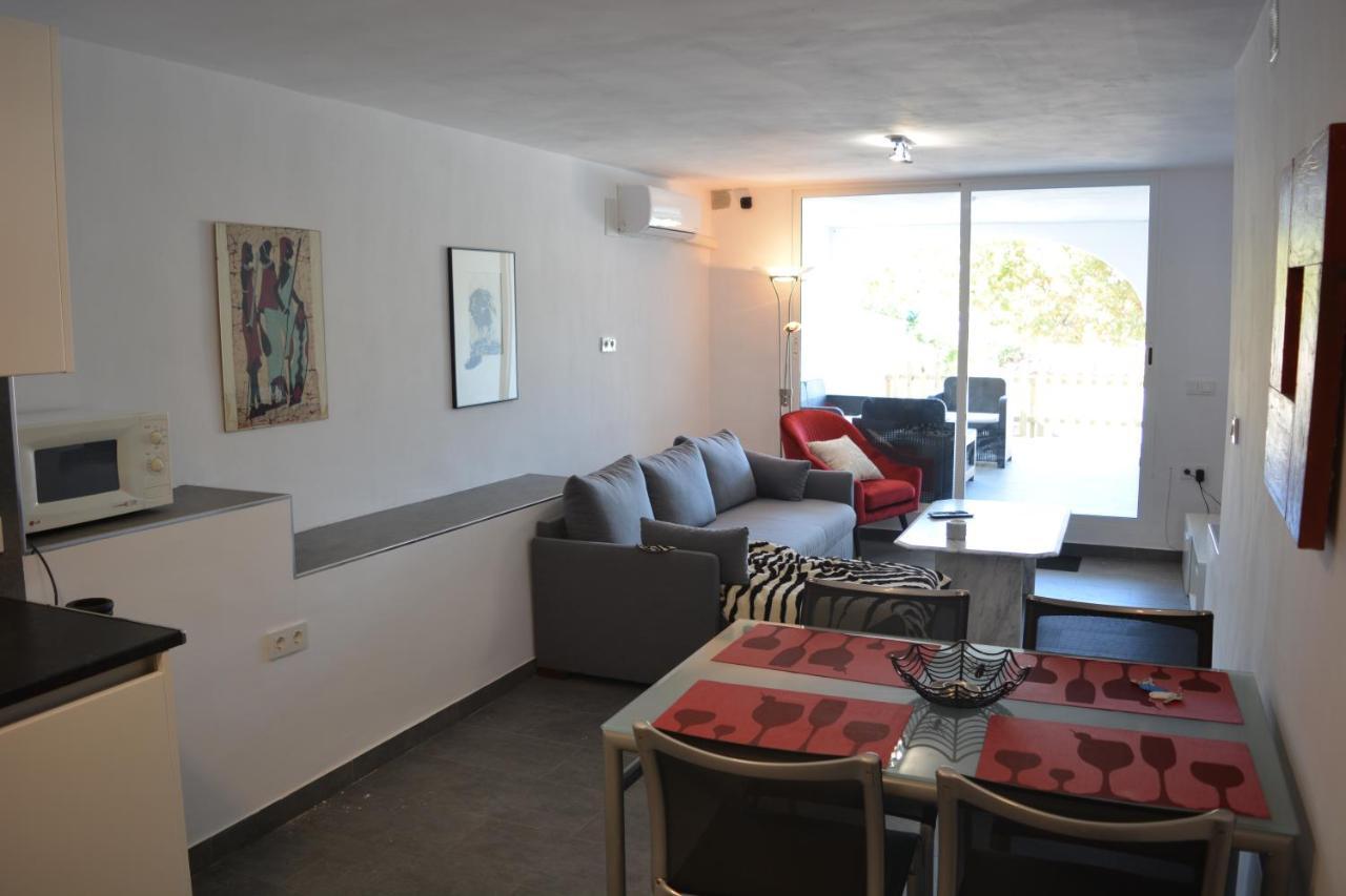 Lovely Bungalow For Four Close To Beach And City In Torrevieja Zewnętrze zdjęcie