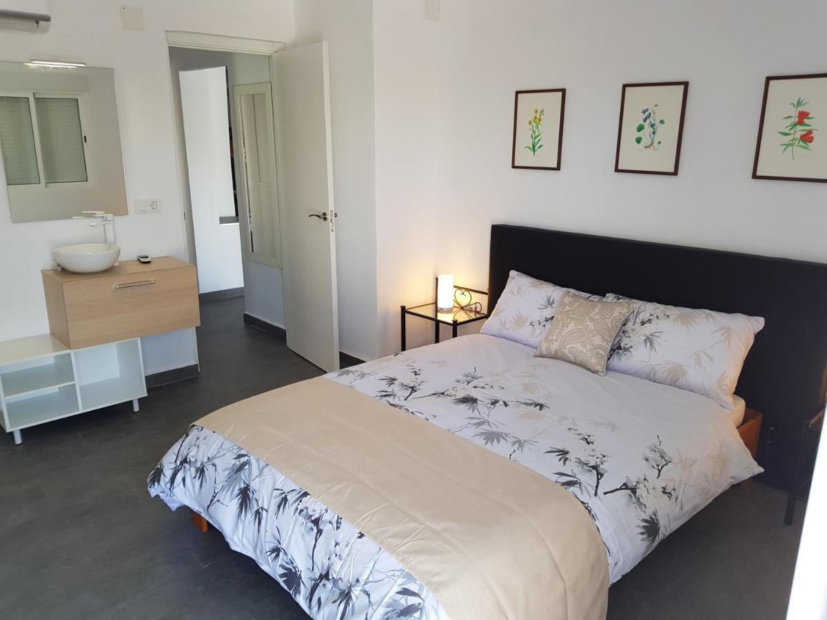 Lovely Bungalow For Four Close To Beach And City In Torrevieja Zewnętrze zdjęcie